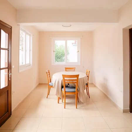 Tulipan Sunset Con Piscina Climatizada Willa *